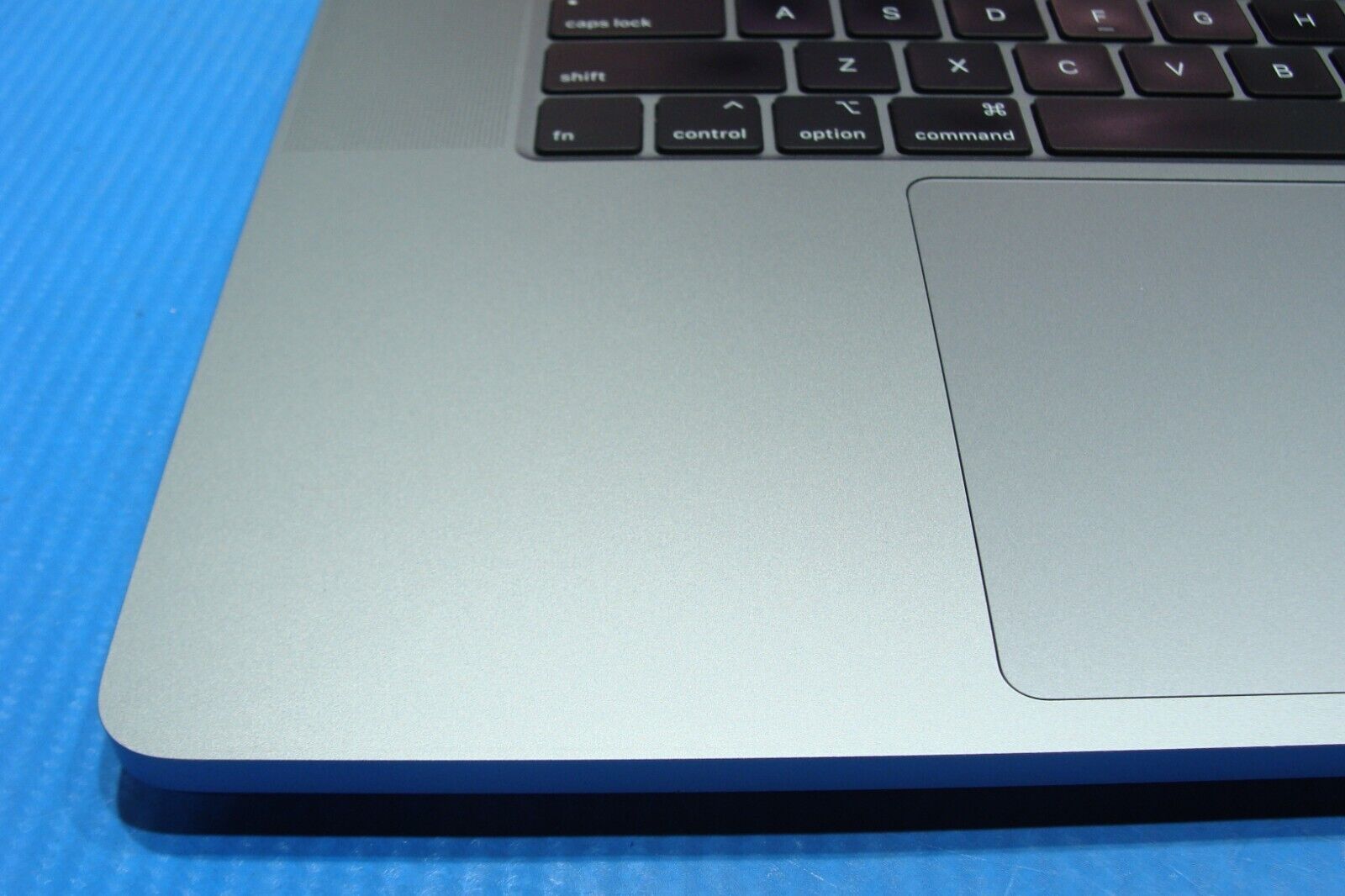 Apple MacBook Pro A2141 16