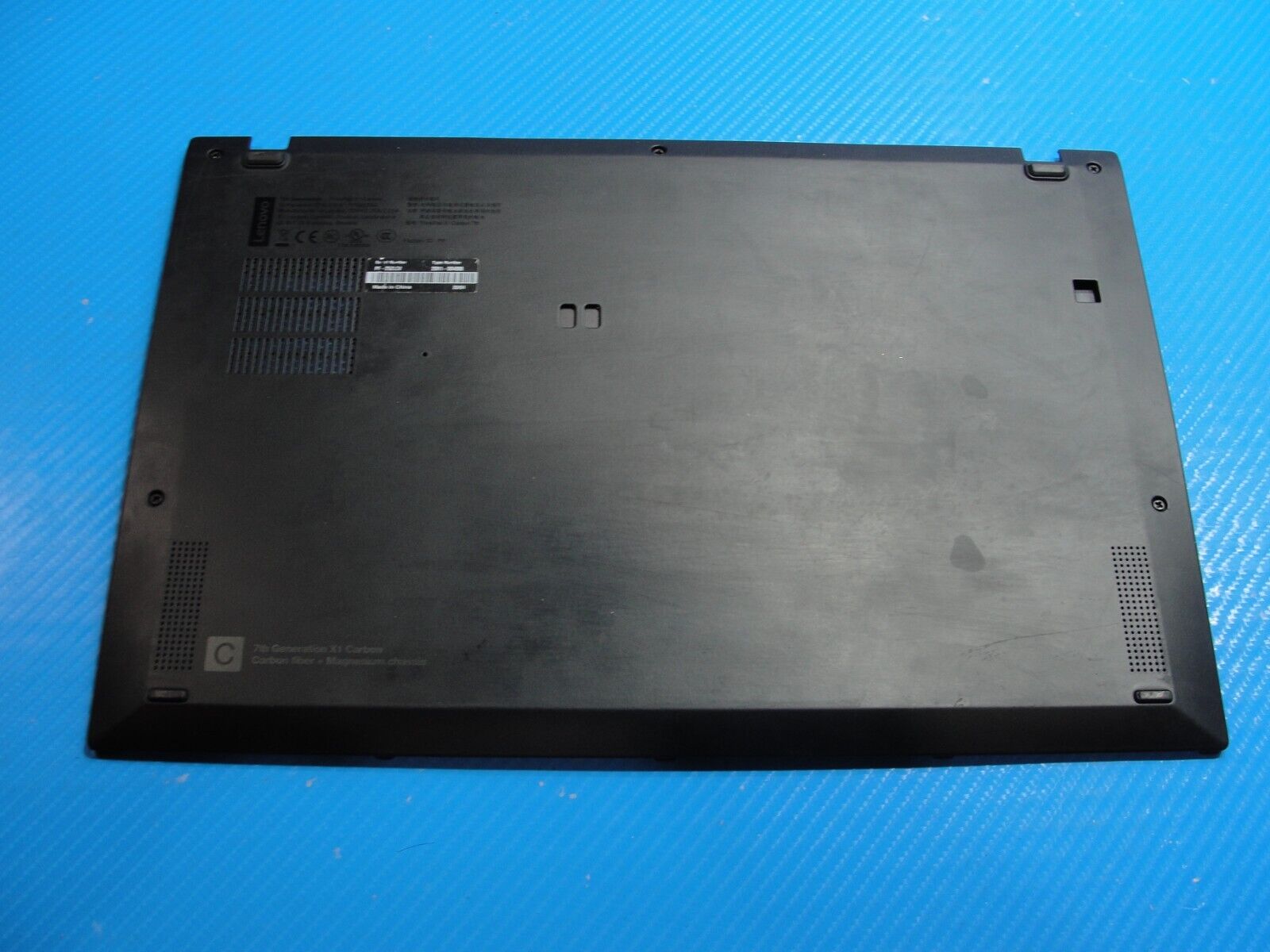 Lenovo ThinkPad X1 Carbon 7th Gen 14" Genuine Bottom Case Base Cover AM1A1000510