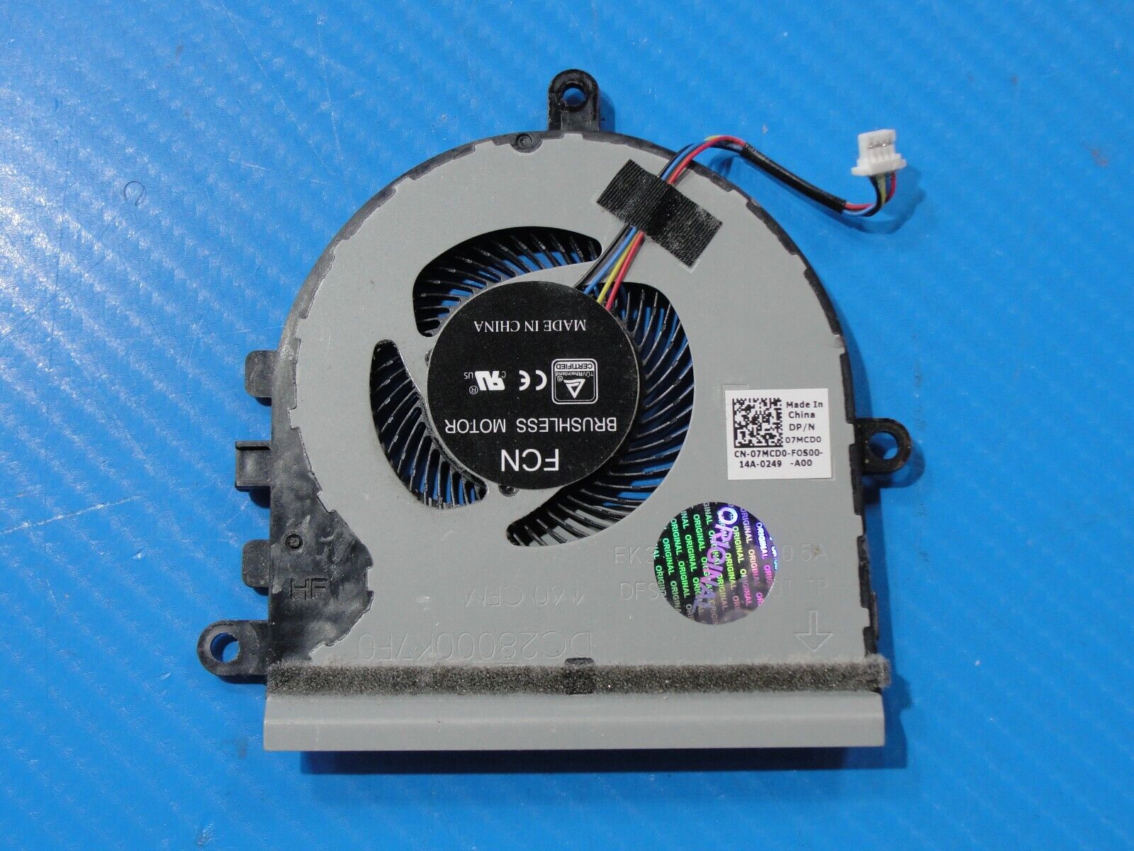 Dell Inspiron 3505 15.6" Genuine Laptop CPU Cooling Fan DC28000K7F0 7MCD0