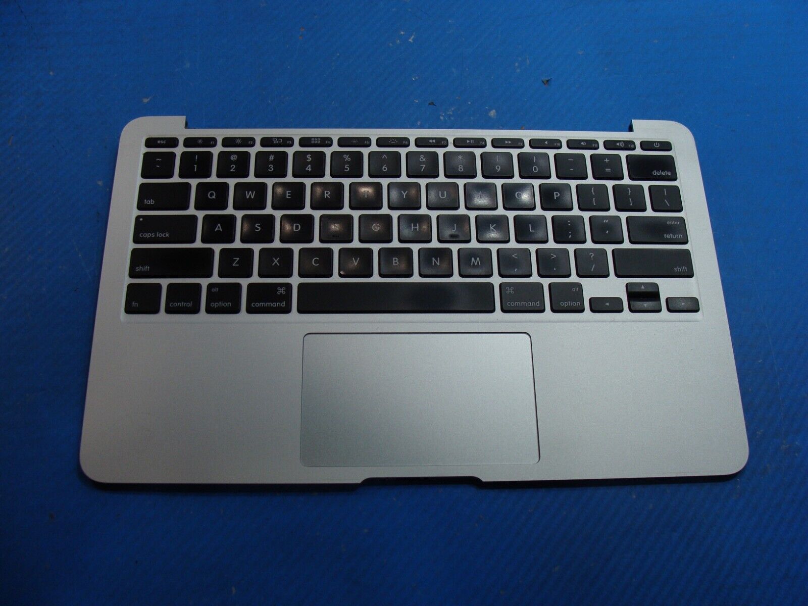 MacBook Air A1465 Mid 2012 MD223LL/A 11" Top Case Palmrest w/Keyboard 661-6629