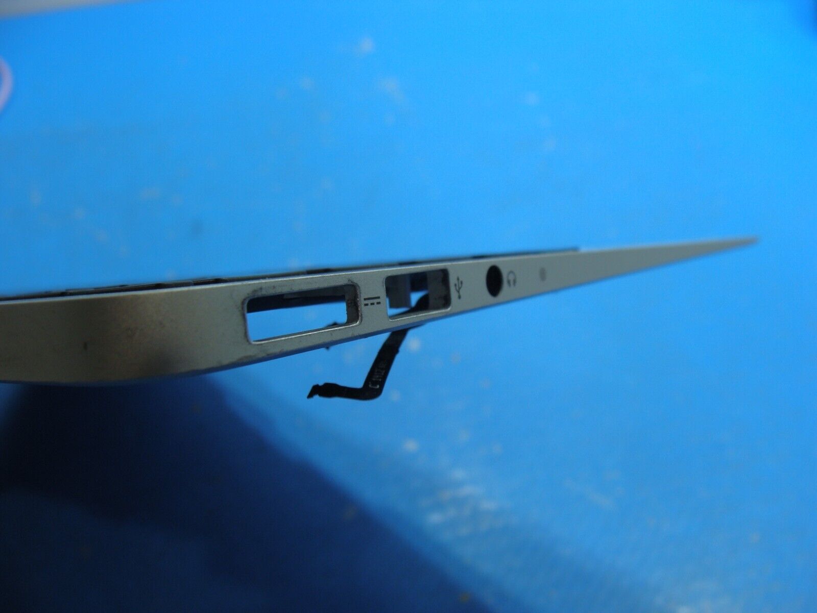 MacBook Air A1465 Mid 2012 MD223LL/A 11