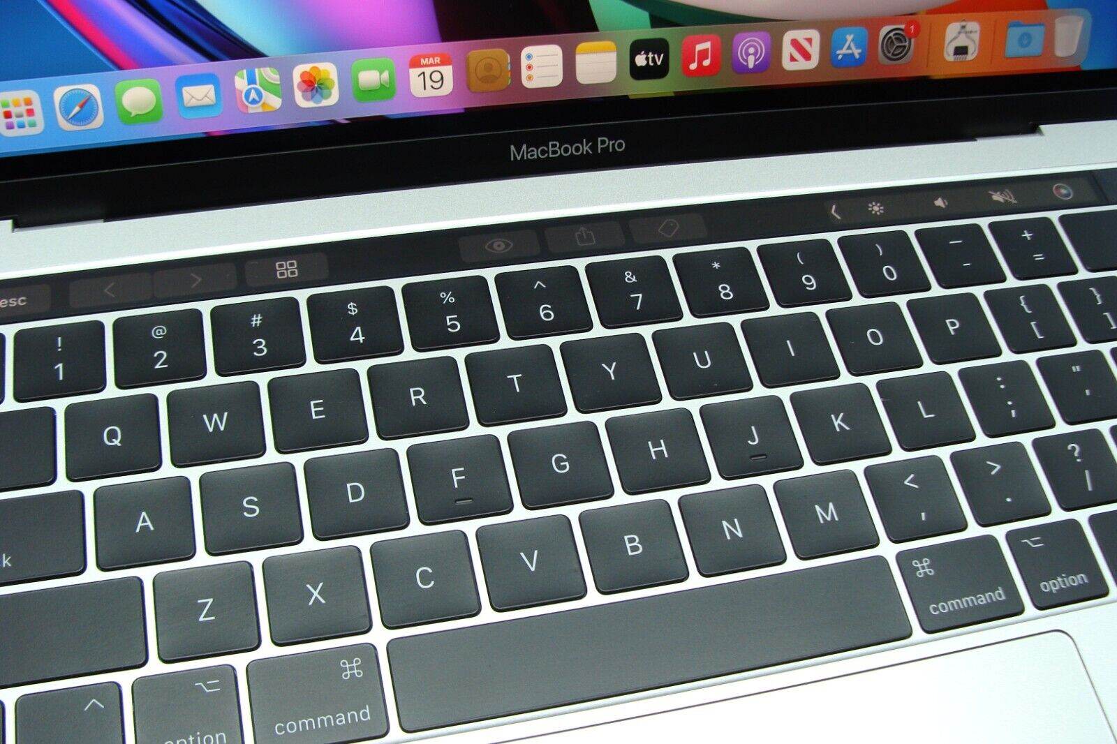 Apple MacBook Pro 13 A1706/BTO Mid-2017 Core i7-7567U 3.5GHz 16GB 512GB 4 cycles