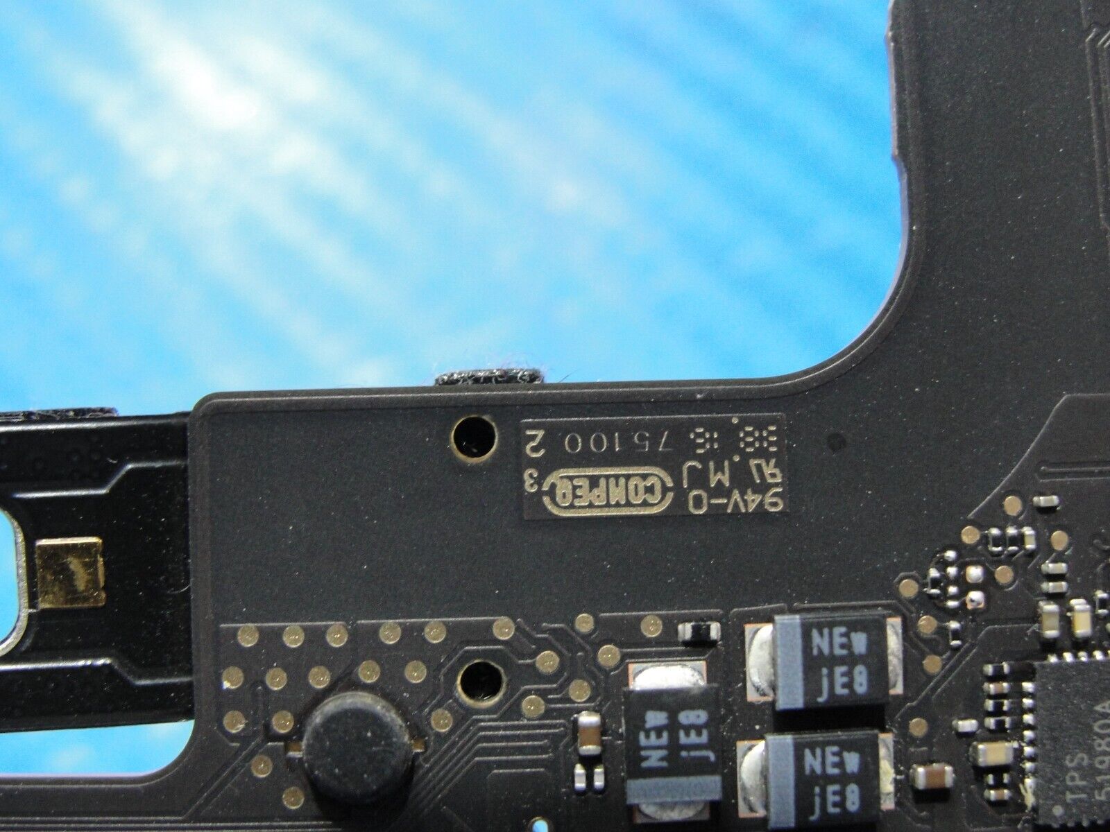 MacBook Pro A1706 13" 2016 MLH12LL i5-6267U 2.9GHz 8/256 Logic Board 661-05252