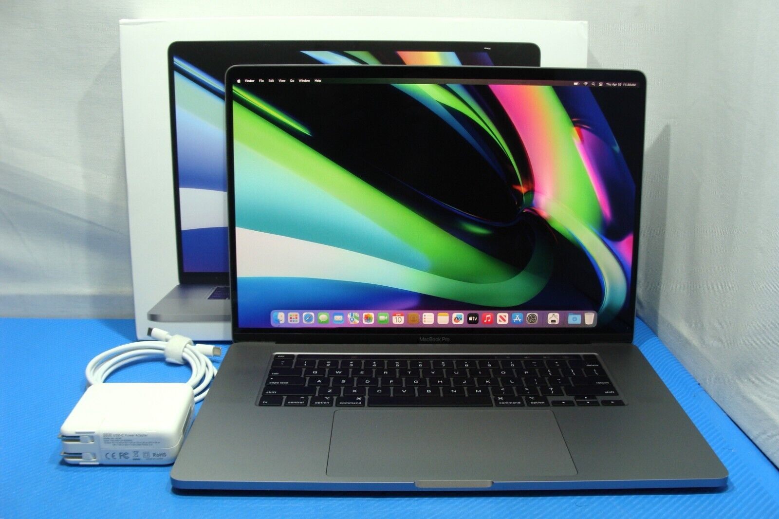 Apple MacBook Pro A2141 16" i7-9750H 2.6Ghz 32GB 1TB SSD PRO 5500M MVVL2LL/A