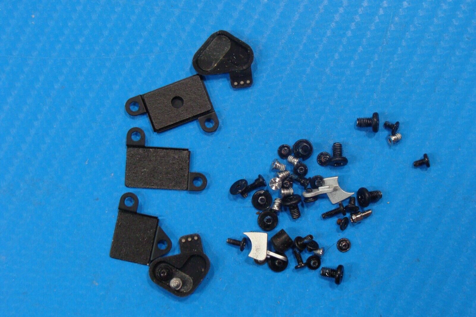 MacBook Pro 15" A1398 Mid 2015 MJLQ2LL/A MJLT2LL/A OEM Screw Set Screws GS98696