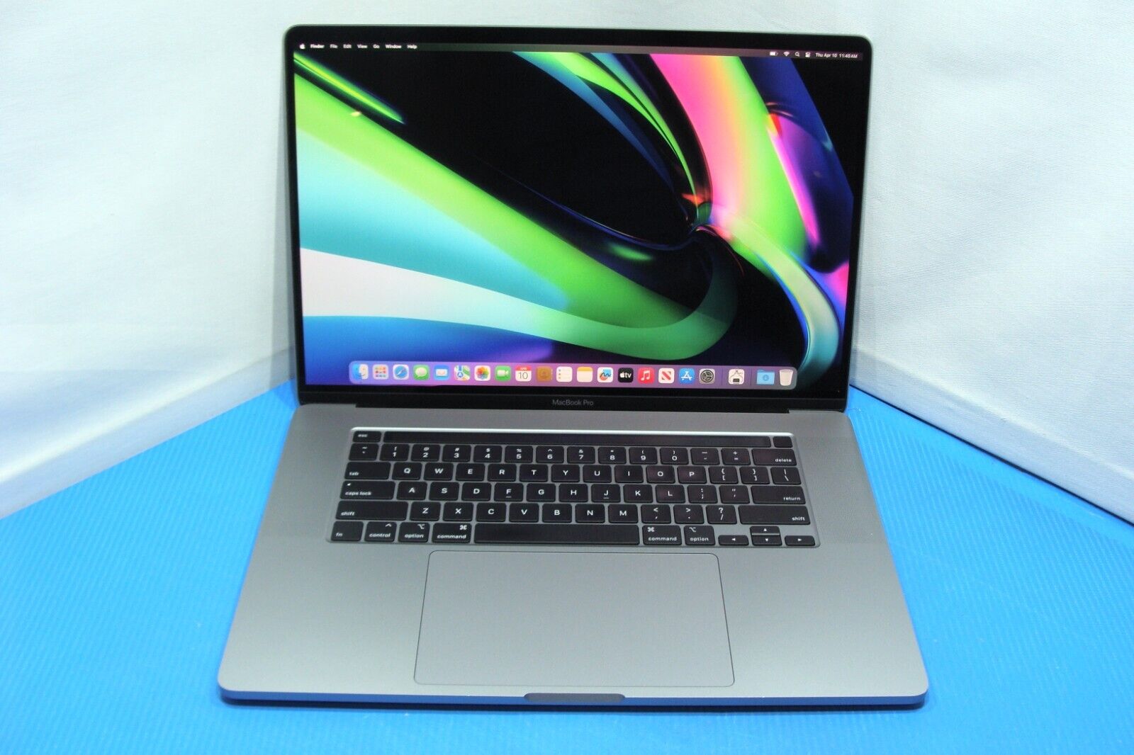 Apple MacBook Pro A2141 16" i7-9750H 2.6Ghz 32GB 1TB SSD PRO 5500M MVVL2LL/A