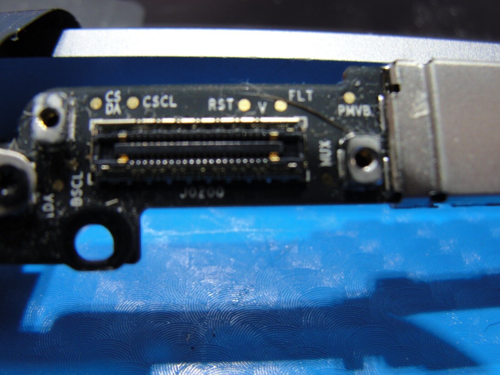 MacBook Pro A1706 Late 2016 MLH12LL/A 13