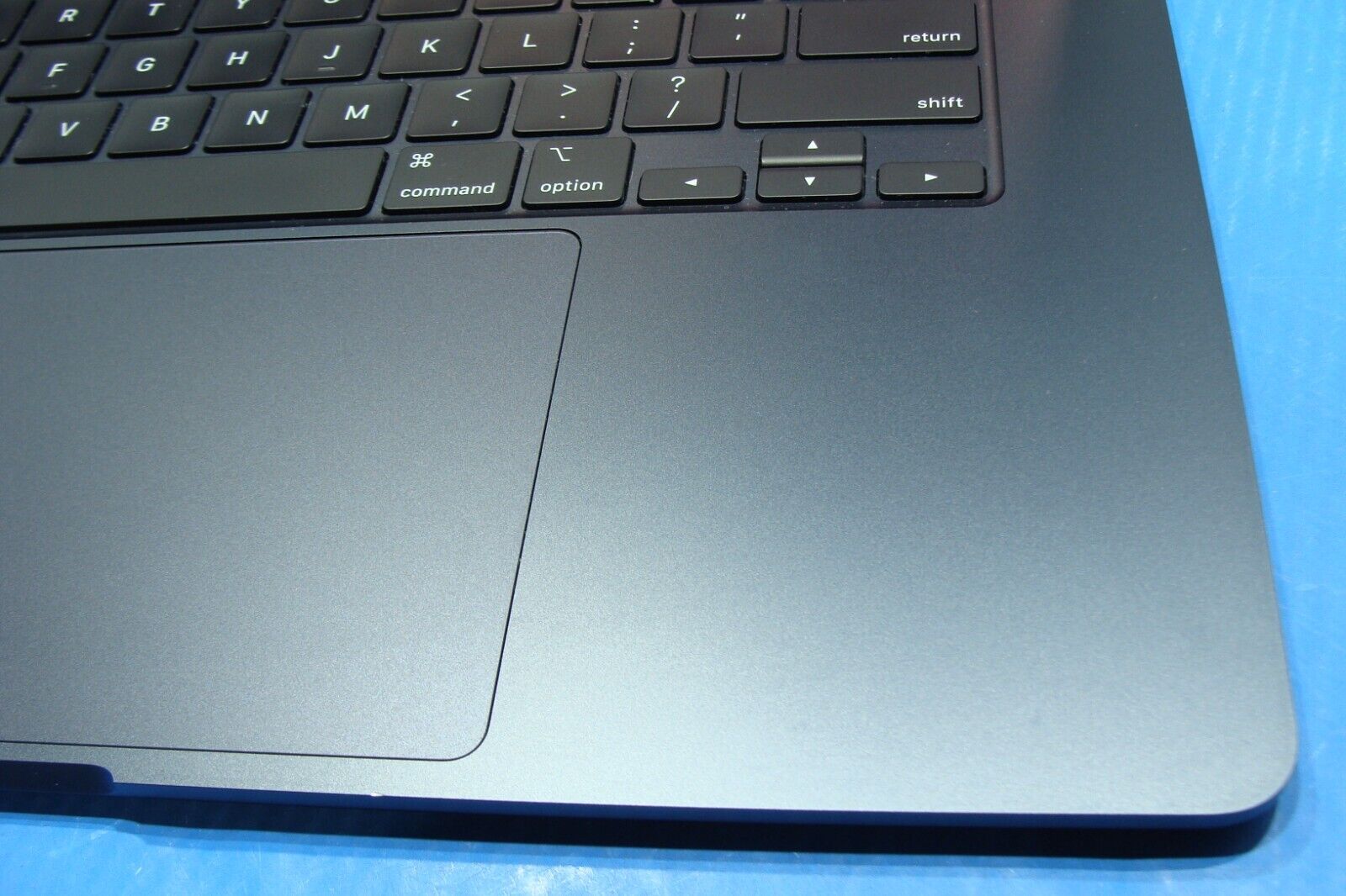 Apple MacBook Air A2941 15.3