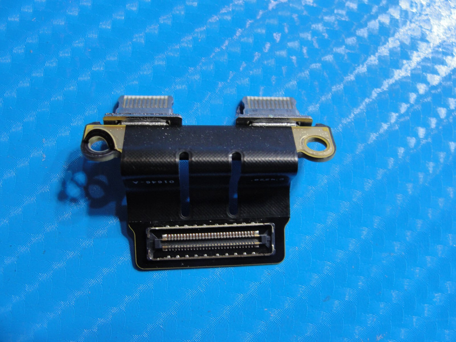 MacBook Pro 13" A2338 Late 2020 MYDA2LL/A Thunderbolt 3 & I/O Board