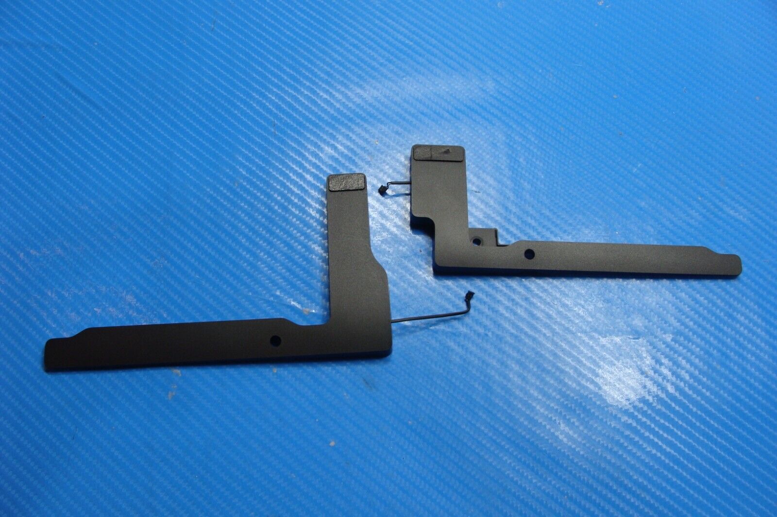 MacBook Air A1466 13" 2017 MQD32LL/A Genuine Left Right Speaker Set 923-00506