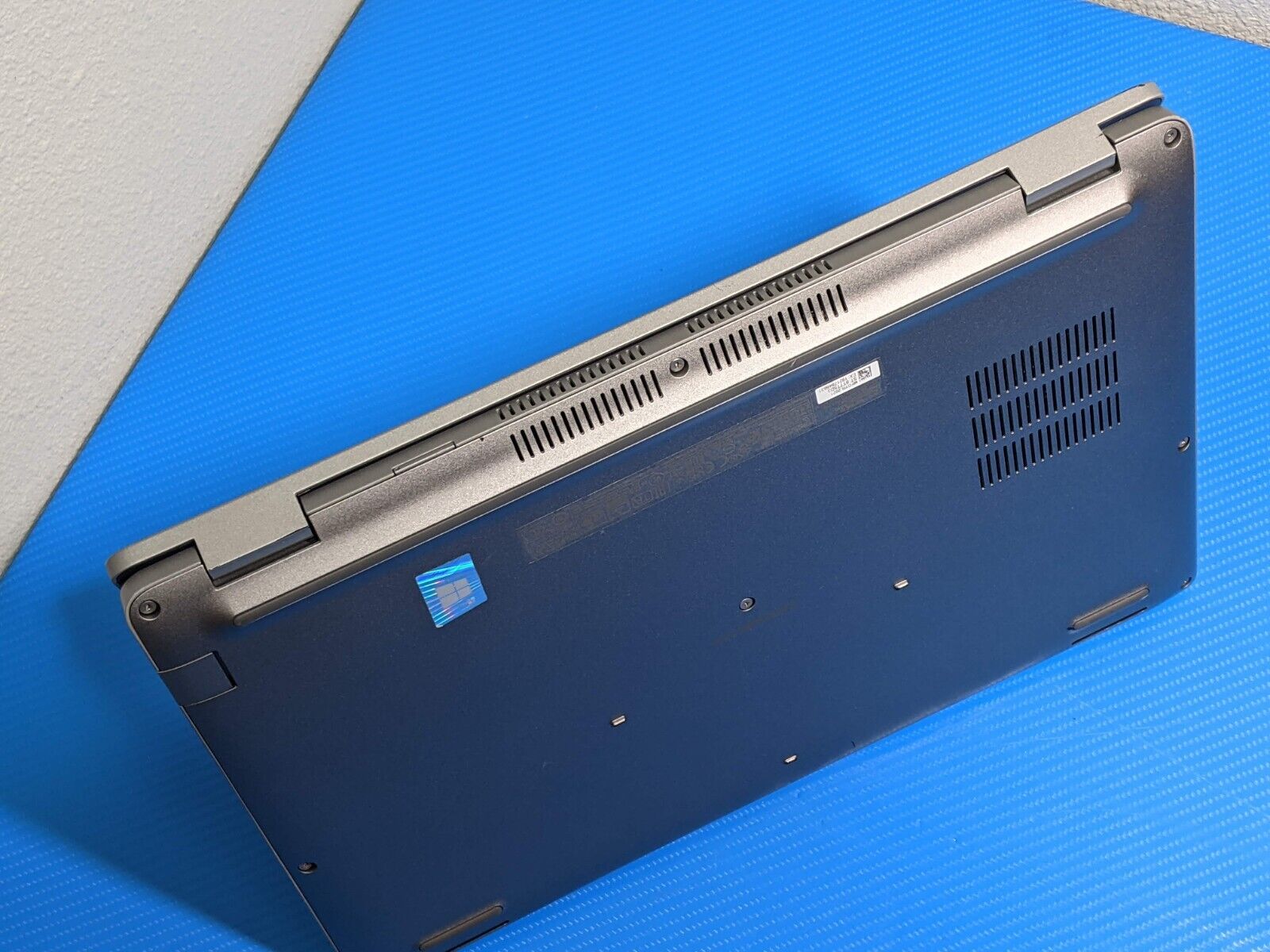 Dell Latitude 5420 14"FHD vPRO i7-1185G7 3GHz 16GB 256GB SSD Win11Pro +Charger