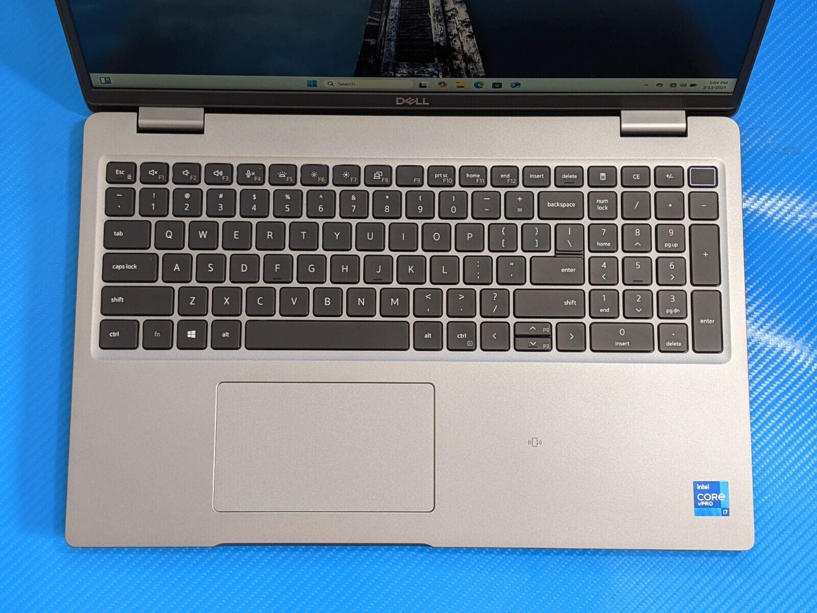 Dell Latitude 5520 15.6"FHD i7-1185G7 3GHz 16GB 512GB SSD WRTY-10/2025 +Charger