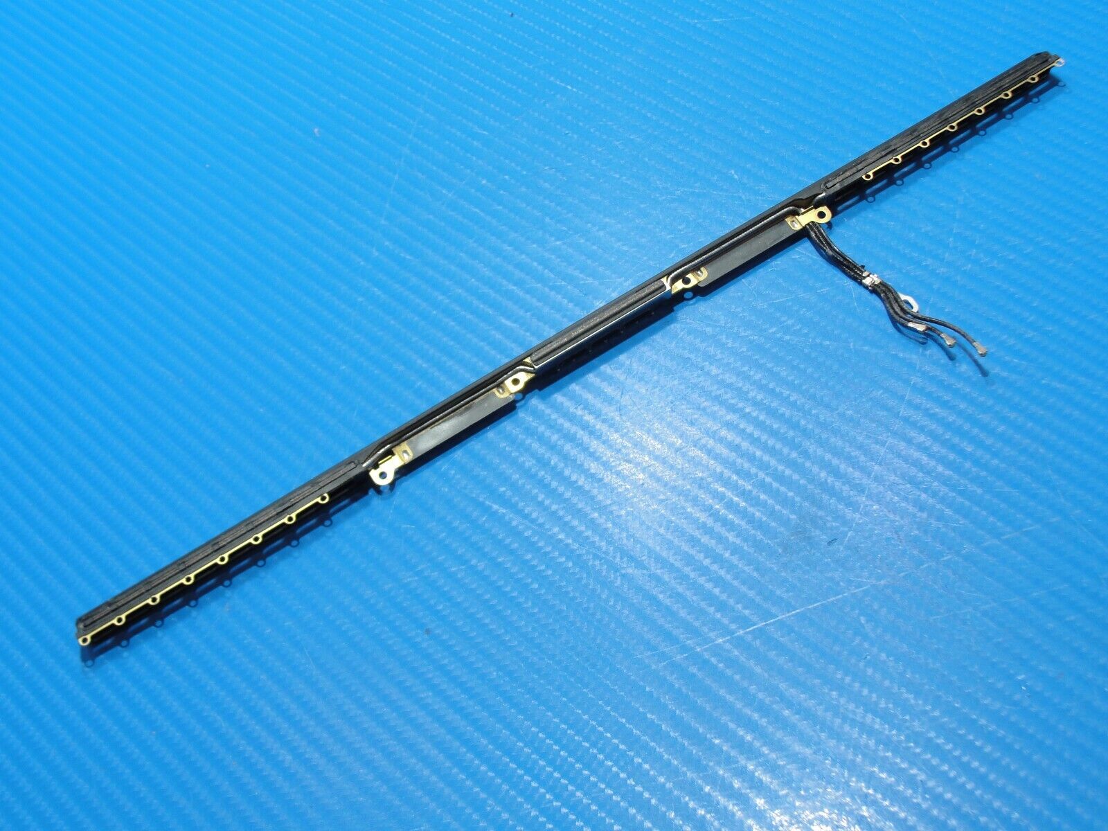 MacBook Pro 15" A1990 2018 MR932LL MR942LL Rear Vent & Antenna Module 923-02501
