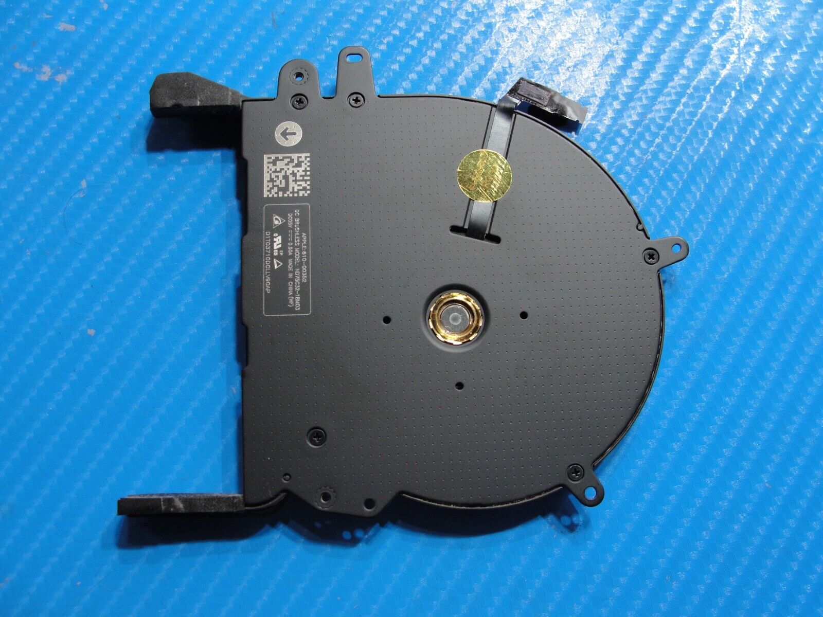 MacBook Pro 16" A2141 2019 MVVJ2LL MVVK2LL Left Cooling Fan 923-03874