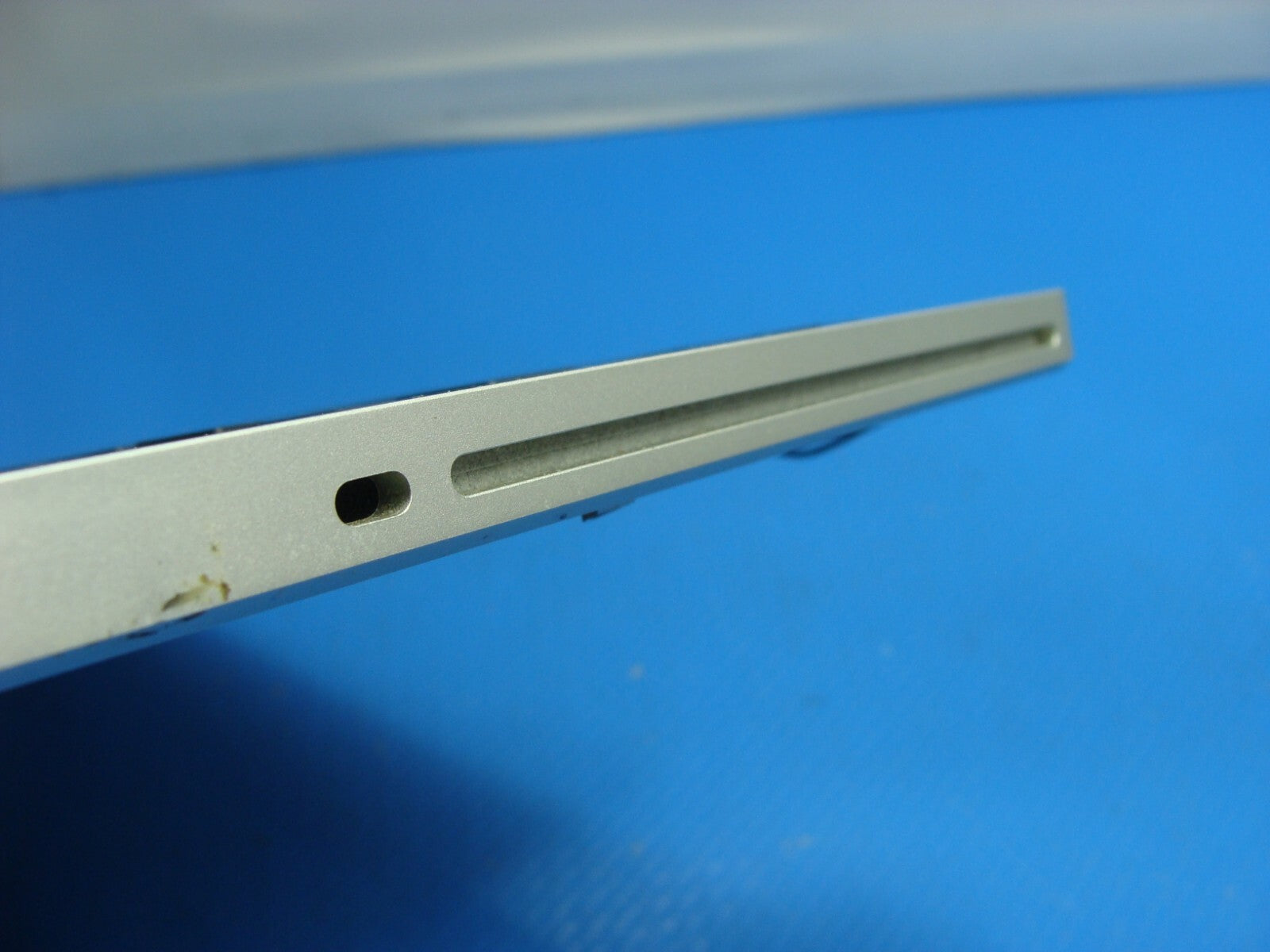 MacBook Pro A1278 13" 2011 MC700LL/A Top Case Palmrest w/Keyboard 661-5871