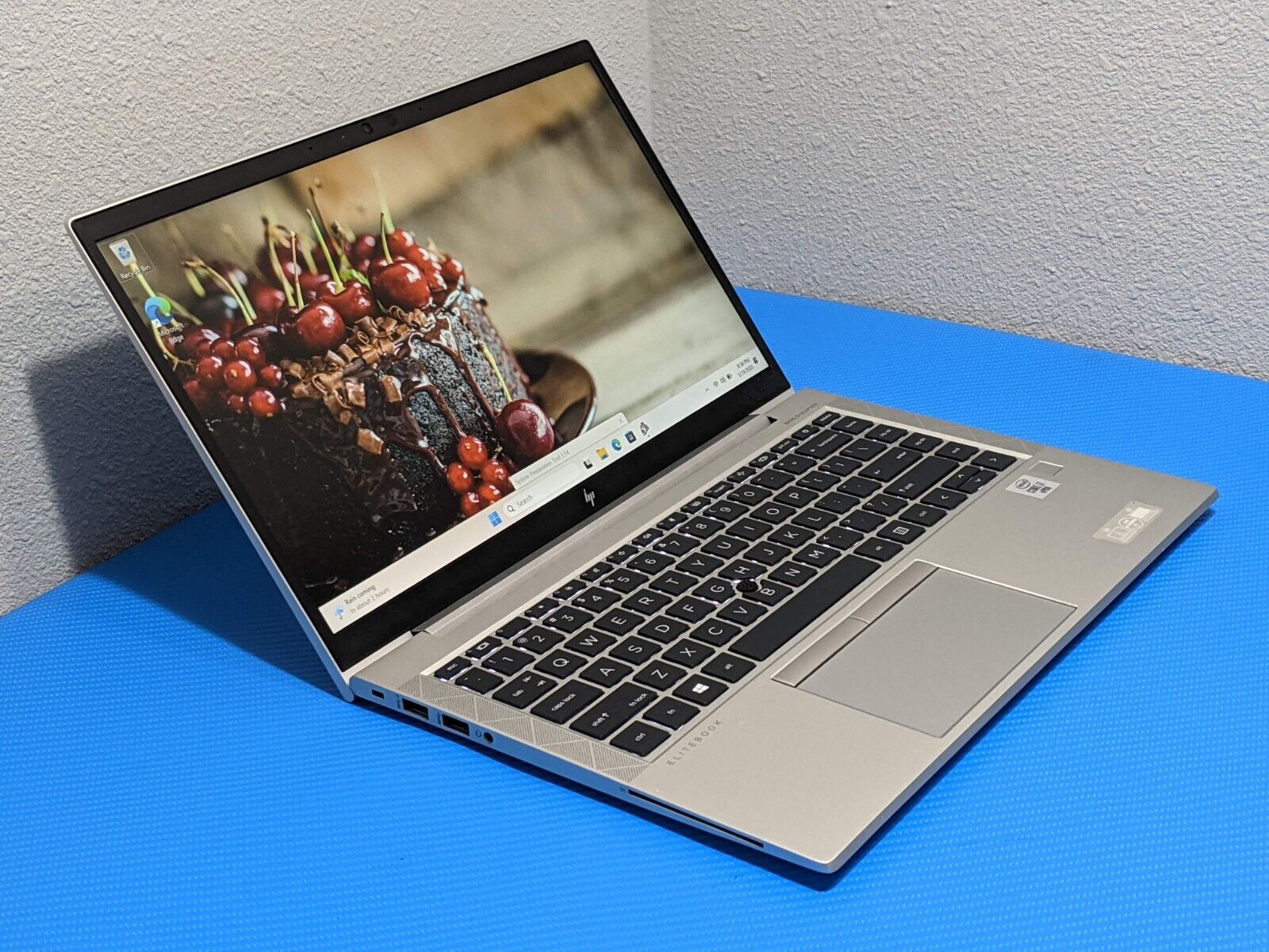 HP EliteBook 840 G7 14"FHD Intel i7-10610U 1.8GHz 8GB 256GB SSD Win 11 Pro +PwAd