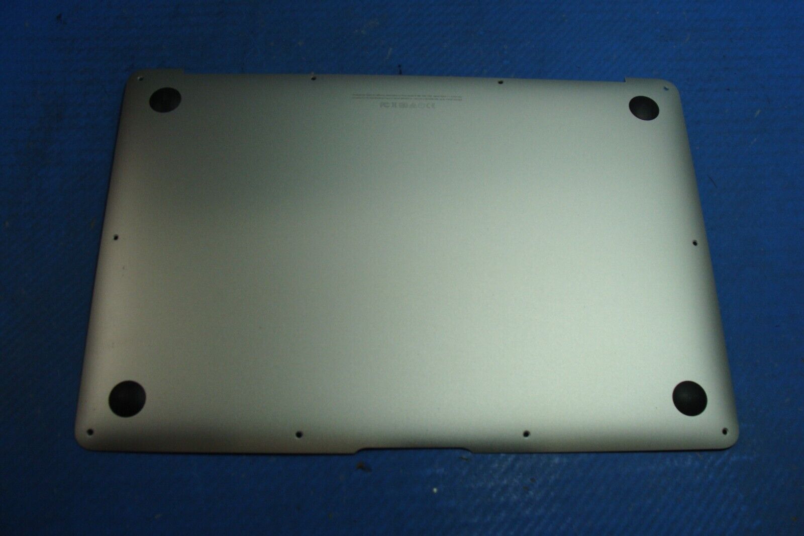 MacBook Air A1466 Early 2015 MJVE2LL/A 13" Genuine Bottom Case Silver 923-00505