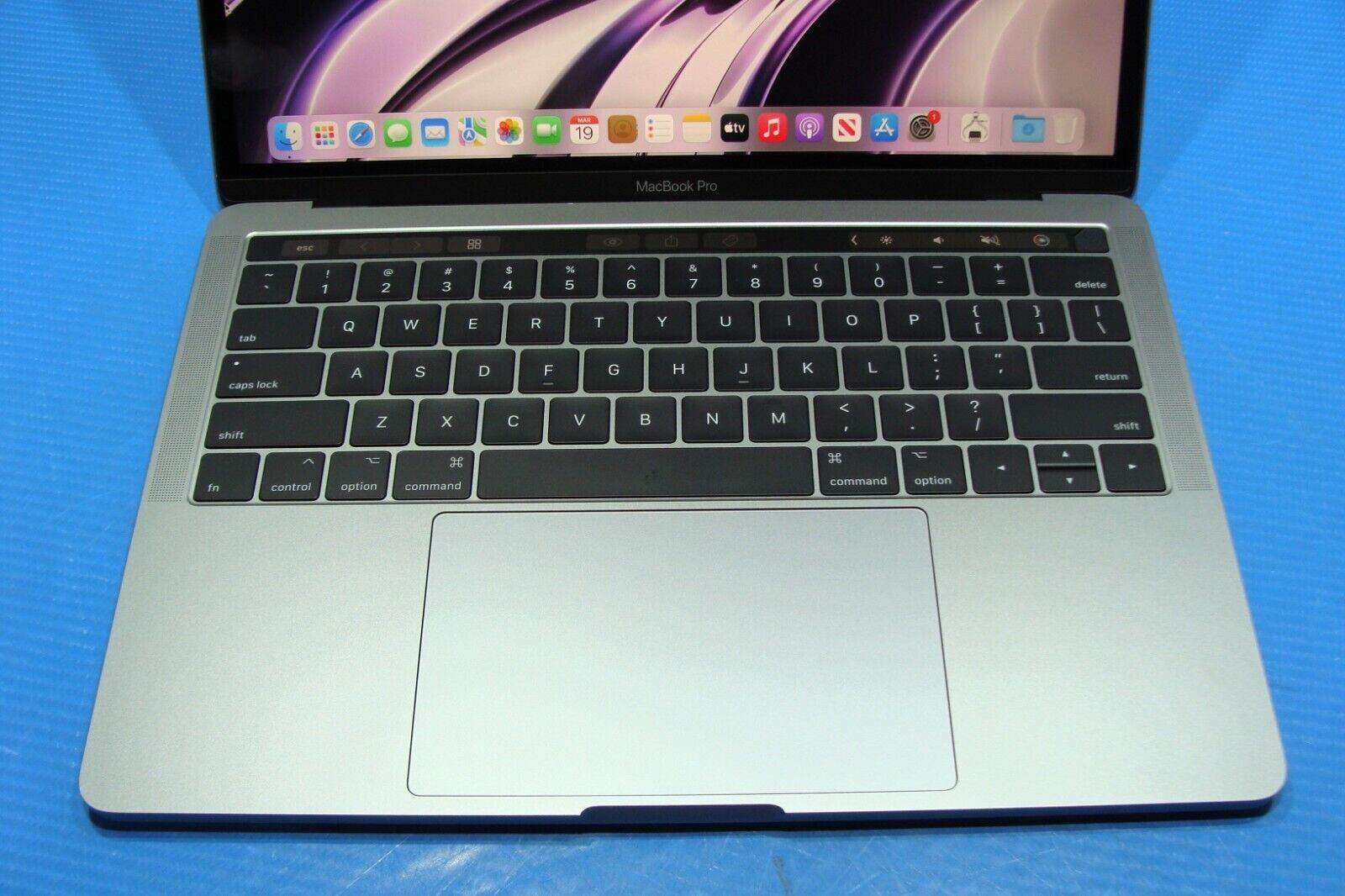 Apple MacBook Pro 13 A1706/BTO Mid-2017 Core i7-6567U 3.3GHz 16GB 512GB 4 cycles