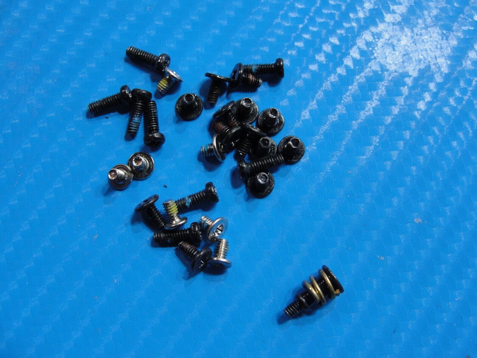 CyberPower PC Tracer IV GM7MQ8P 17.3" Screw Set Screws for Repair ScrewSet