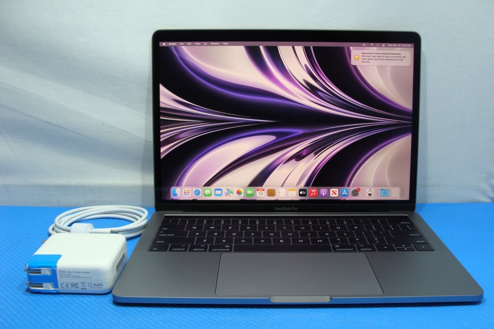 Apple MacBook Pro 13 A1706/BTO Mid-2017 Core i7-6567U 3.3GHz 16GB 512GB 4 cycles