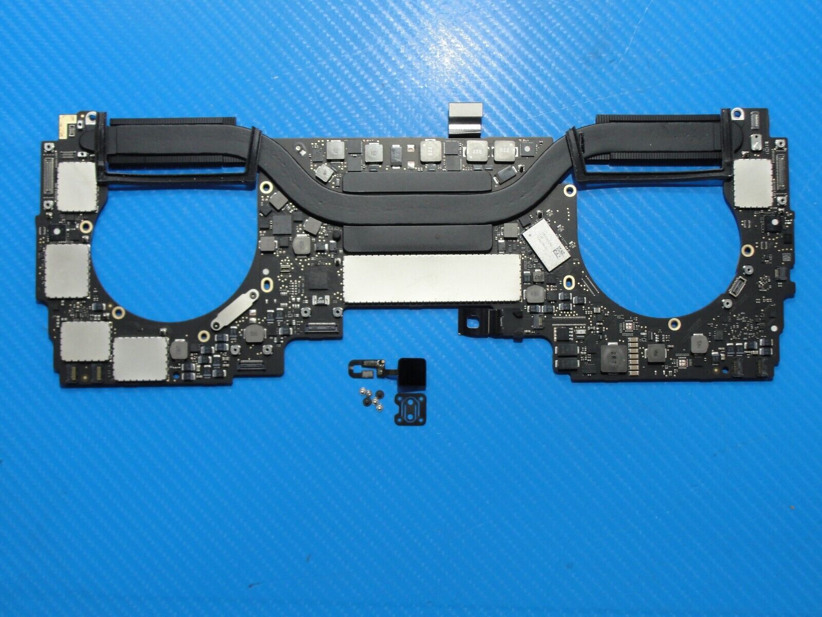 MacBook Pro A1706 13" 2016 MLH12LL i5-6267U 2.9GHz 8/256 Logic Board 661-05252