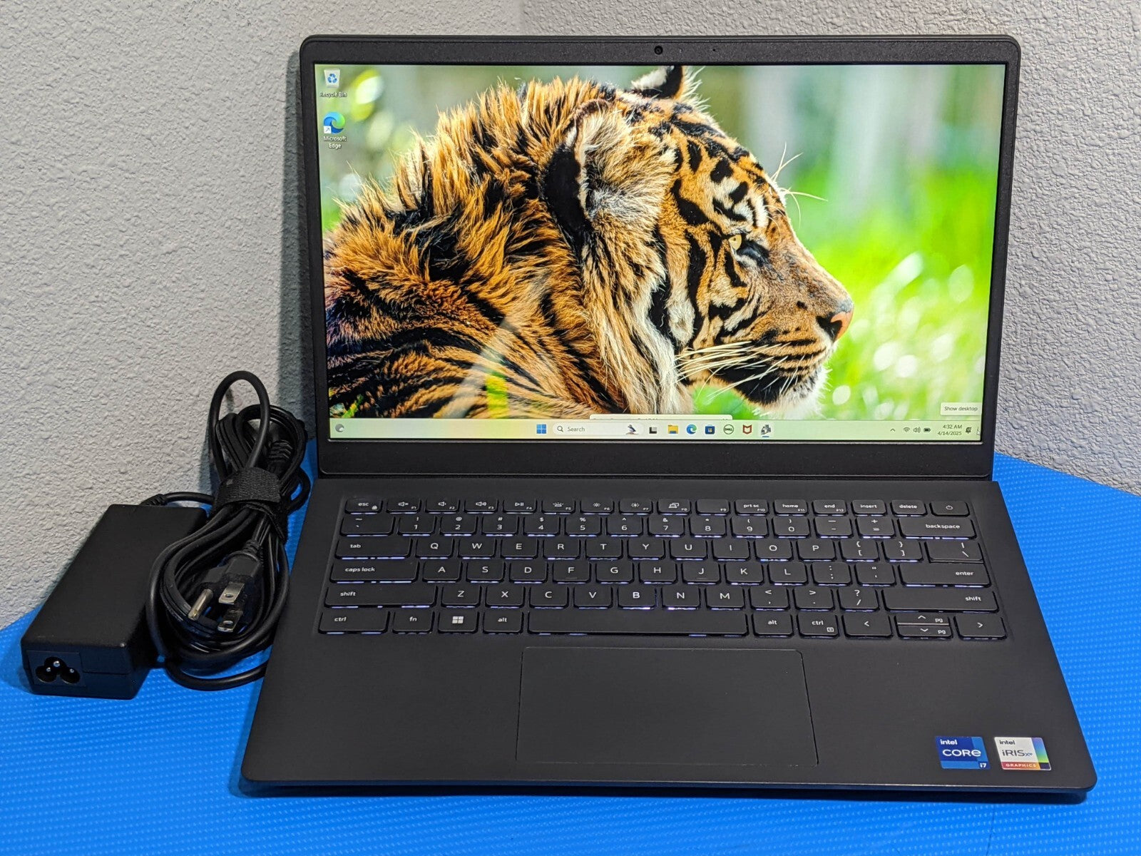 Dell Vostro 3420 14"FHD i7-1255U 1.7GHz 16GB 512GB SSD Warranty-01/2026 +Charger