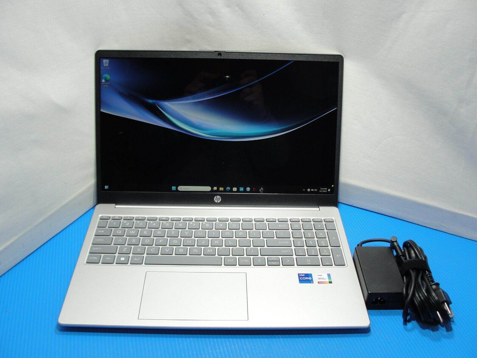 HP 15-FD0107DX 15.6”FHD Intel Core i7-1255U 1.7GHz 16GB SSD Reset 512GB +Charger