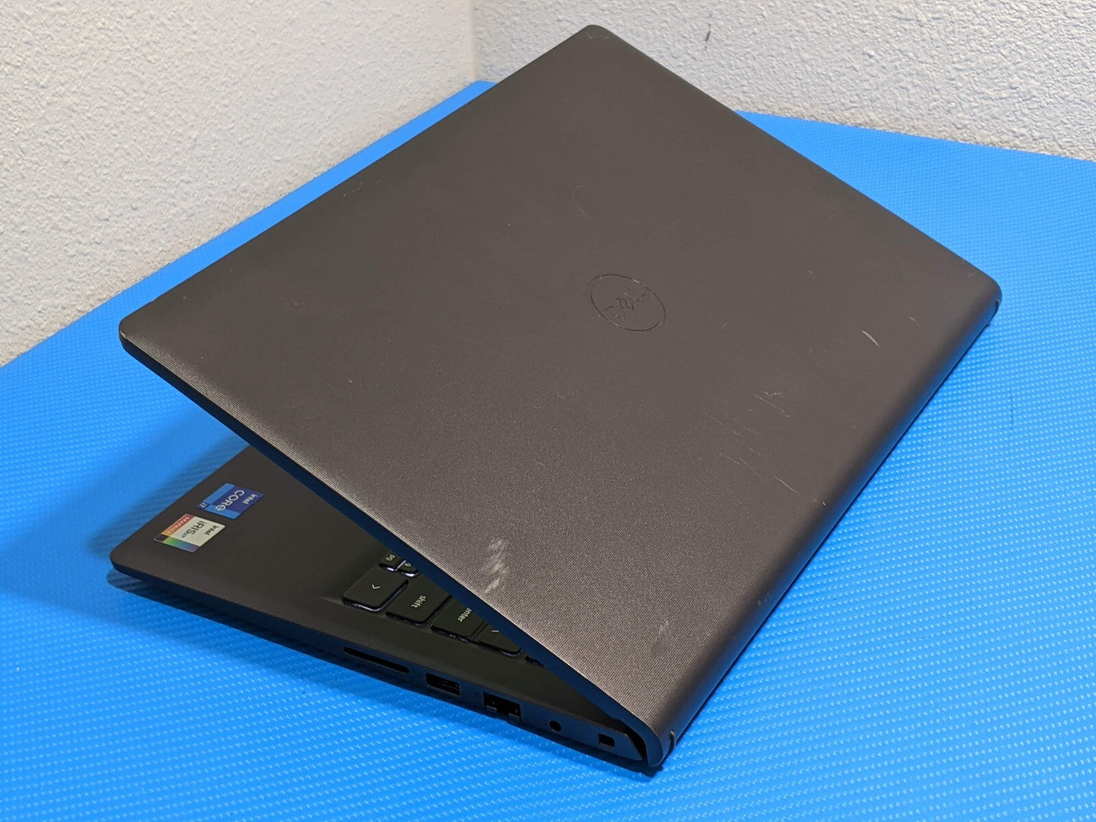 Dell Vostro 3420 14"FHD i7-1255U 1.7GHz 16GB 512GB SSD Warranty-01/2026 +Charger