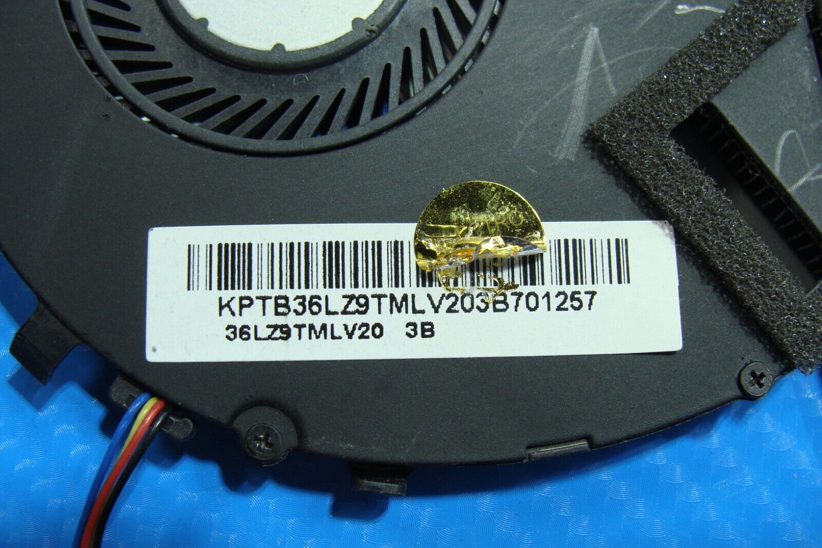 Lenovo IdeaPad U530 Touch 15.6" CPU Cooling Fan w/Heatsink 36LZ9TMLV20