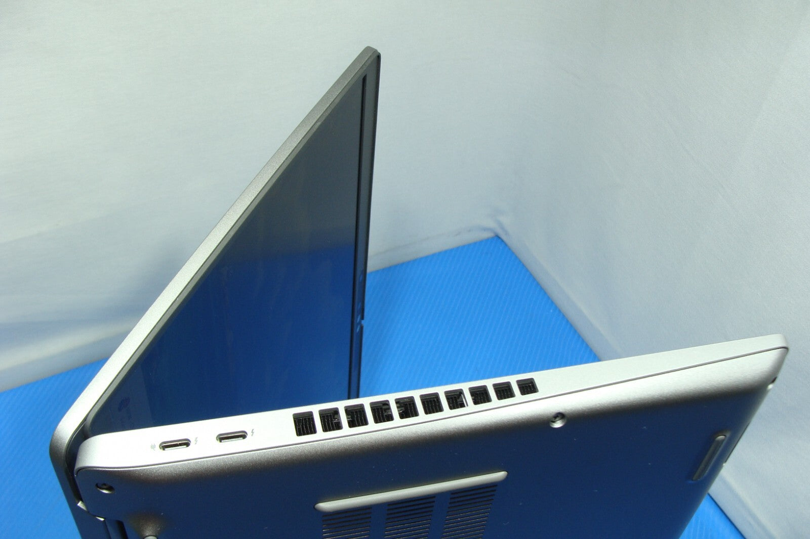 Dell Latitude 5531 15.6" FHD TOUCH i7-12800H max 4.8GB 32GB 2TB SSD EXL Battery