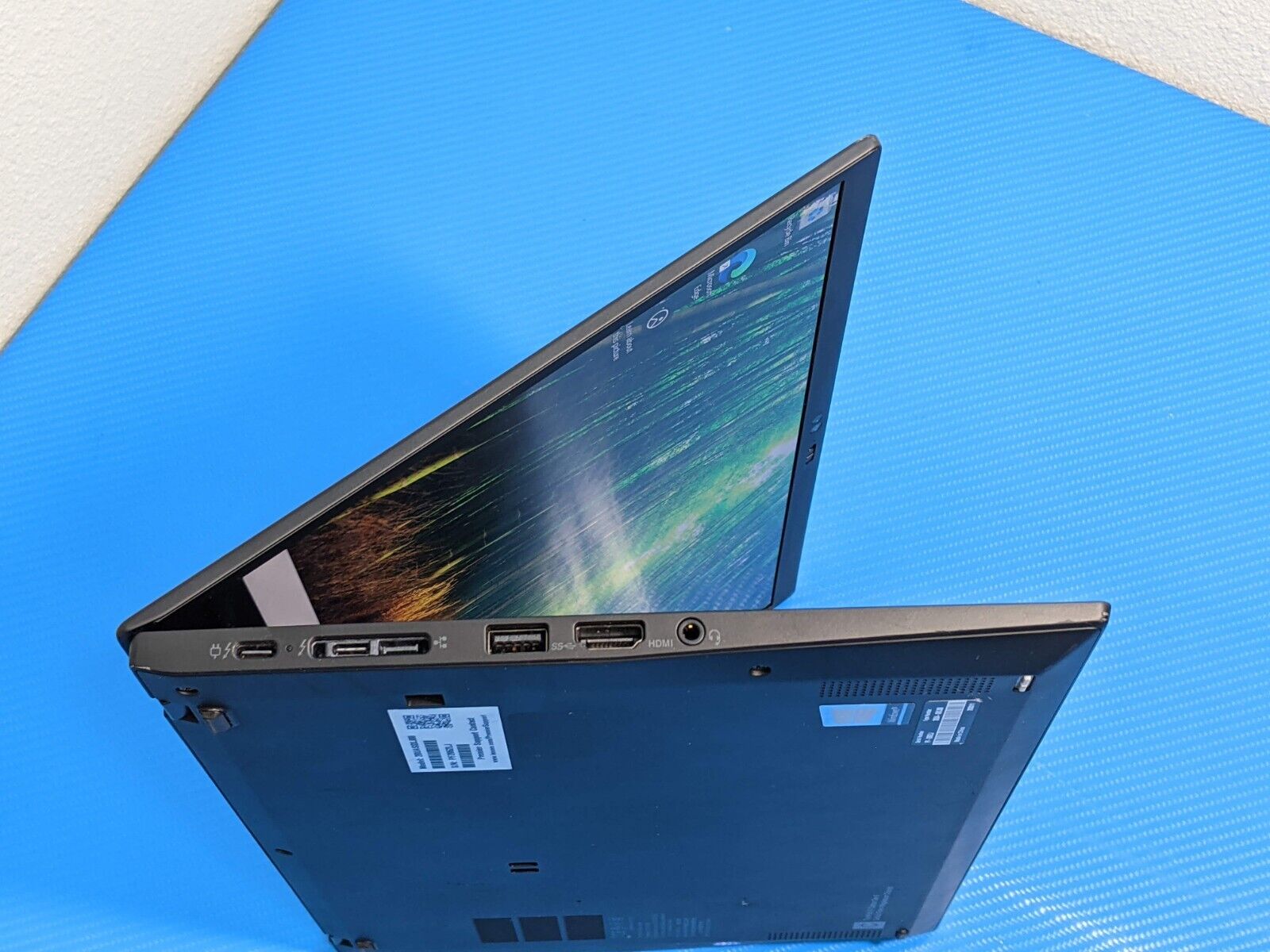 Lenovo ThinkPad X1 Carbon Gen 8 14" FHD i7-10510U 1.8GHz 16GB 512GB Win11 Pro