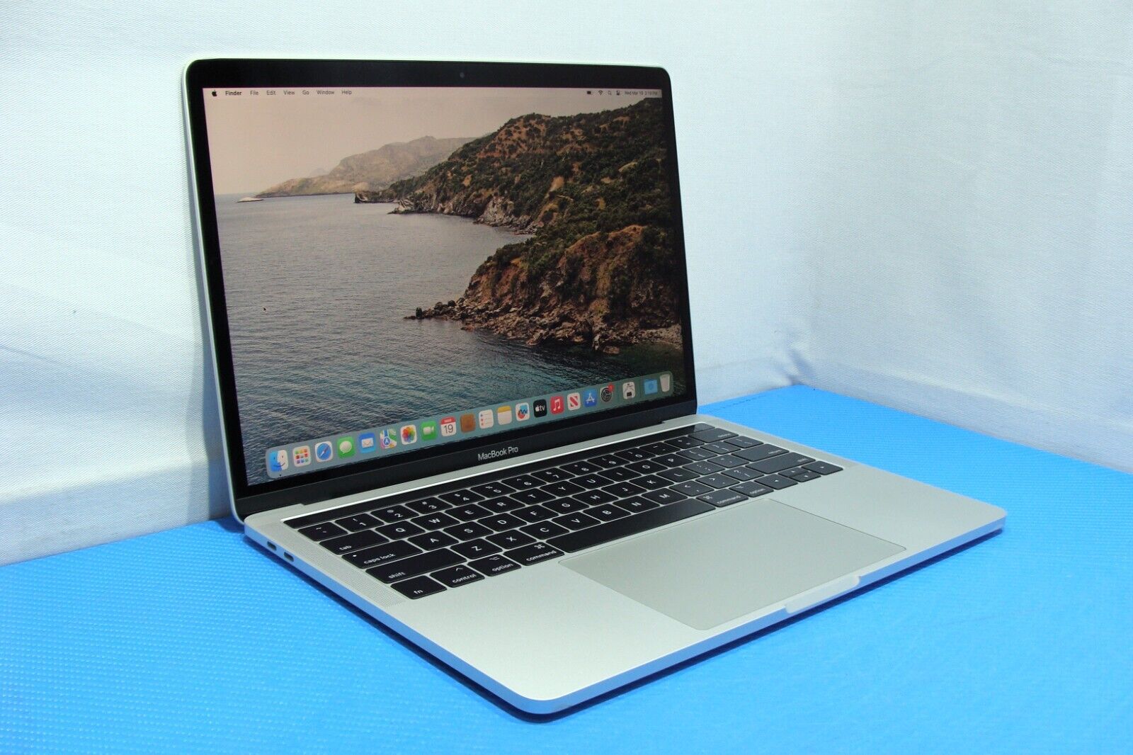 Apple MacBook Pro 13 A1706/BTO Mid-2017 Core i7-7567U 3.5GHz 16GB 1TB 7 cycles