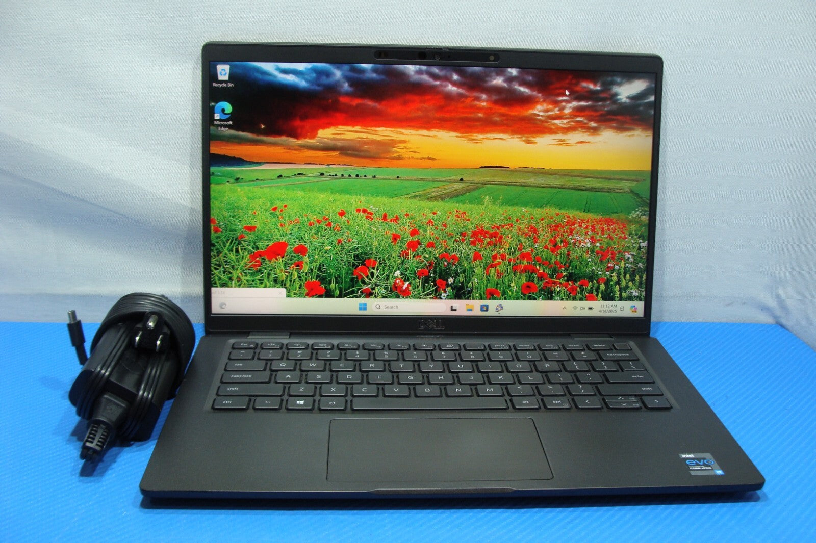 Dell Latitude 7420 14"FHD i7-1185G7 3Gh 16GB 256GB SSD Windows 11 Pro +Charger