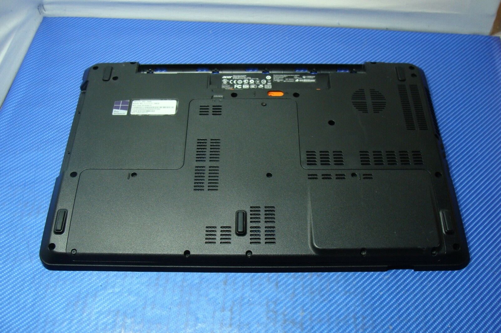 Acer TravelMate 17.3" P273-MG-6448 BA70 Bottom Case w/Cover Door 13N0-99A0802