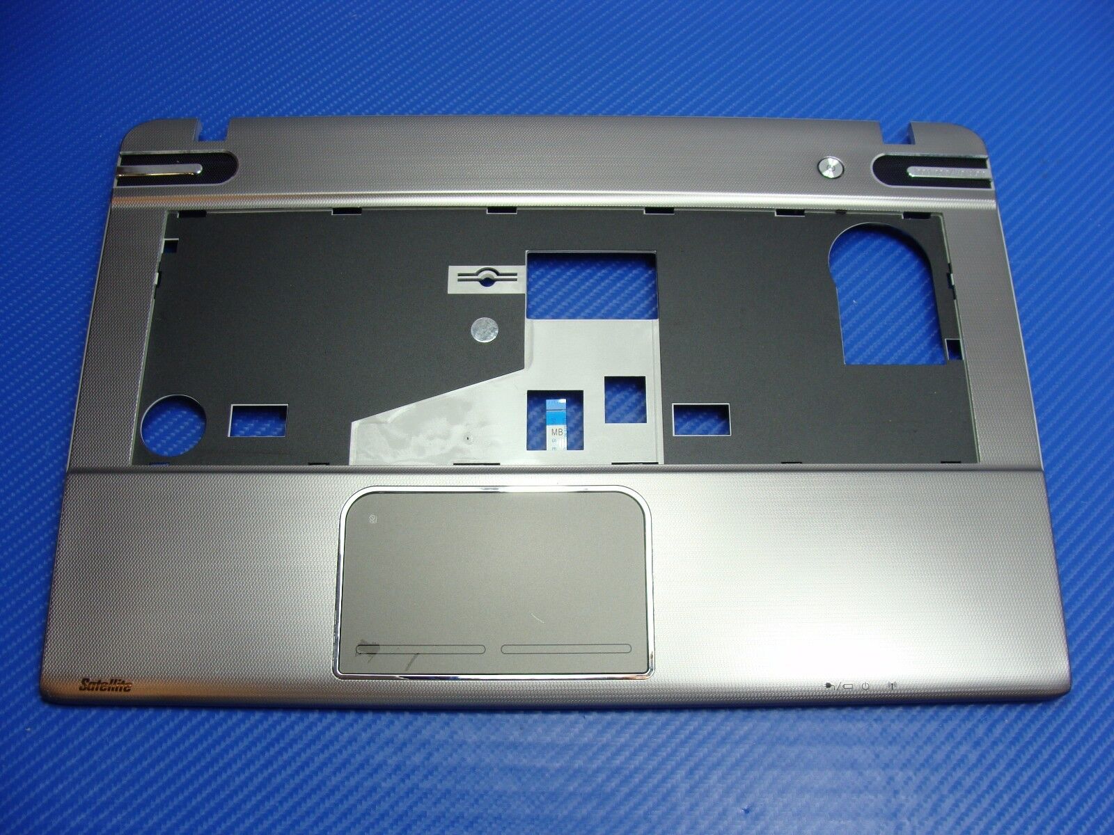 Toshiba Satellite P845t-S4305 14" Genuine Palmrest w/ Touchpad Y000001570