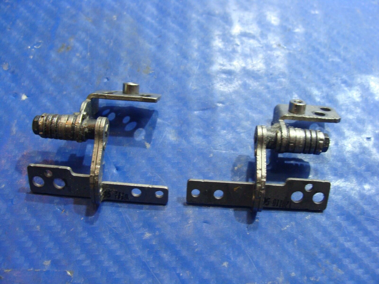 Samsung NP305E5A 15.6" Genuine Laptop Left and Right LCD Screen Hinge Set Samsung