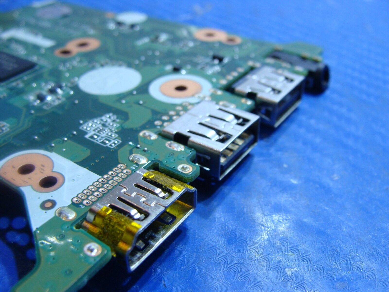 HP Chromebook 11 G3 11.6" Intel N2840 2.167GHz Motherboard DAY07MB16D1 AS IS
