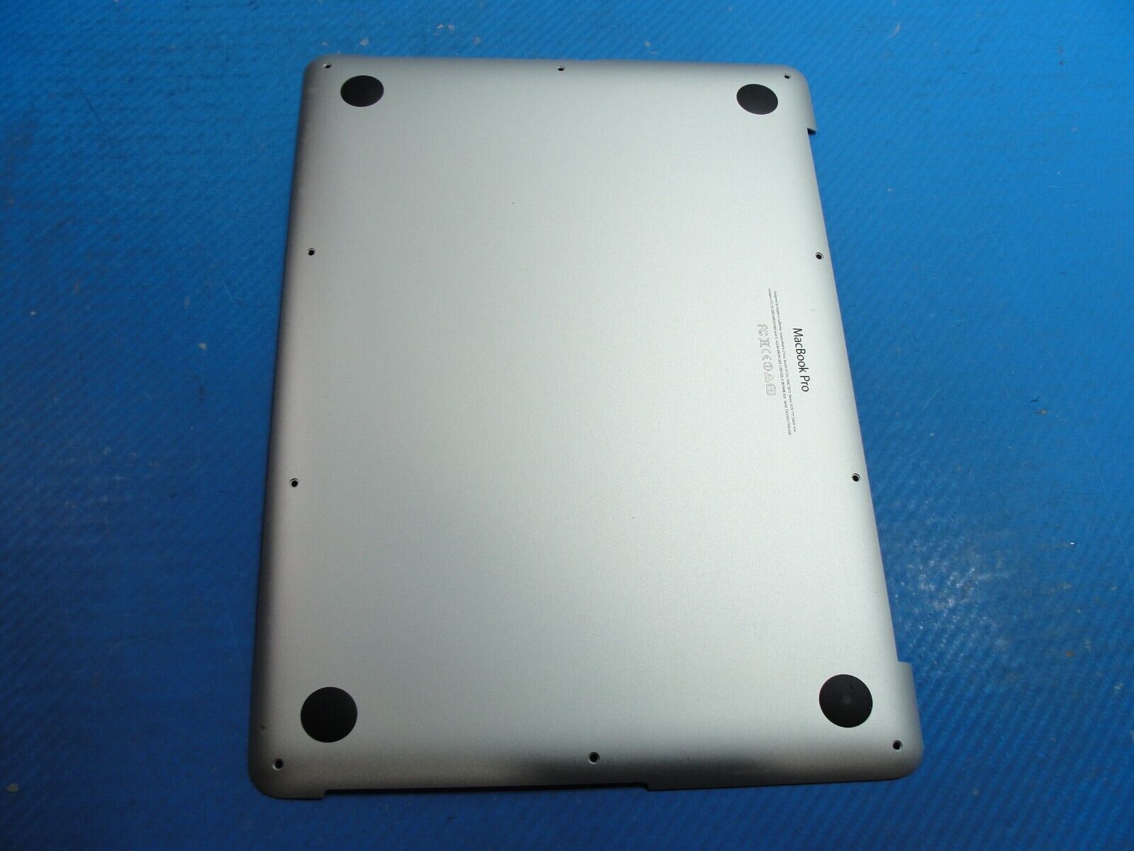 MacBook Pro 13" A1502 Mid 2014 MGX92LL/A Bottom Case Housing 923-00108 Grade A