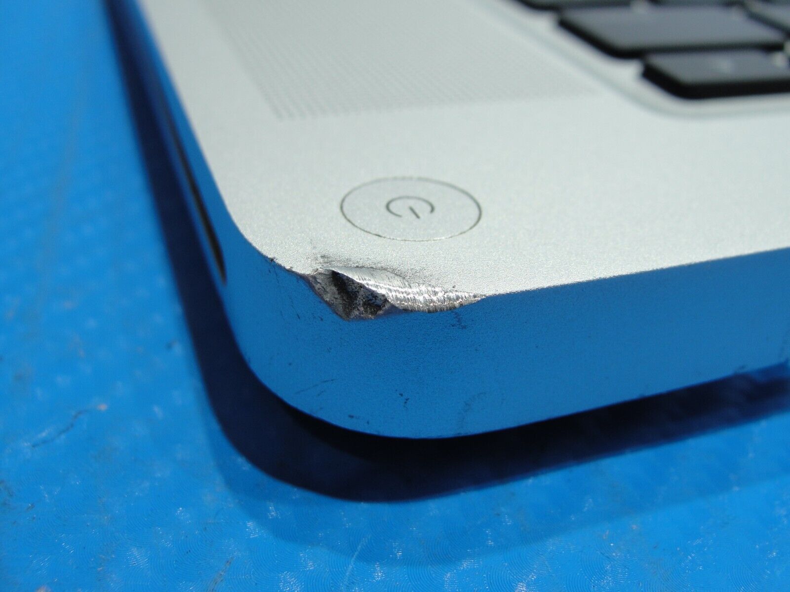 MacBook Pro A1286 15" 2008 MB470LL/A Top Case Palmrest w/Keyboard 661-4948
