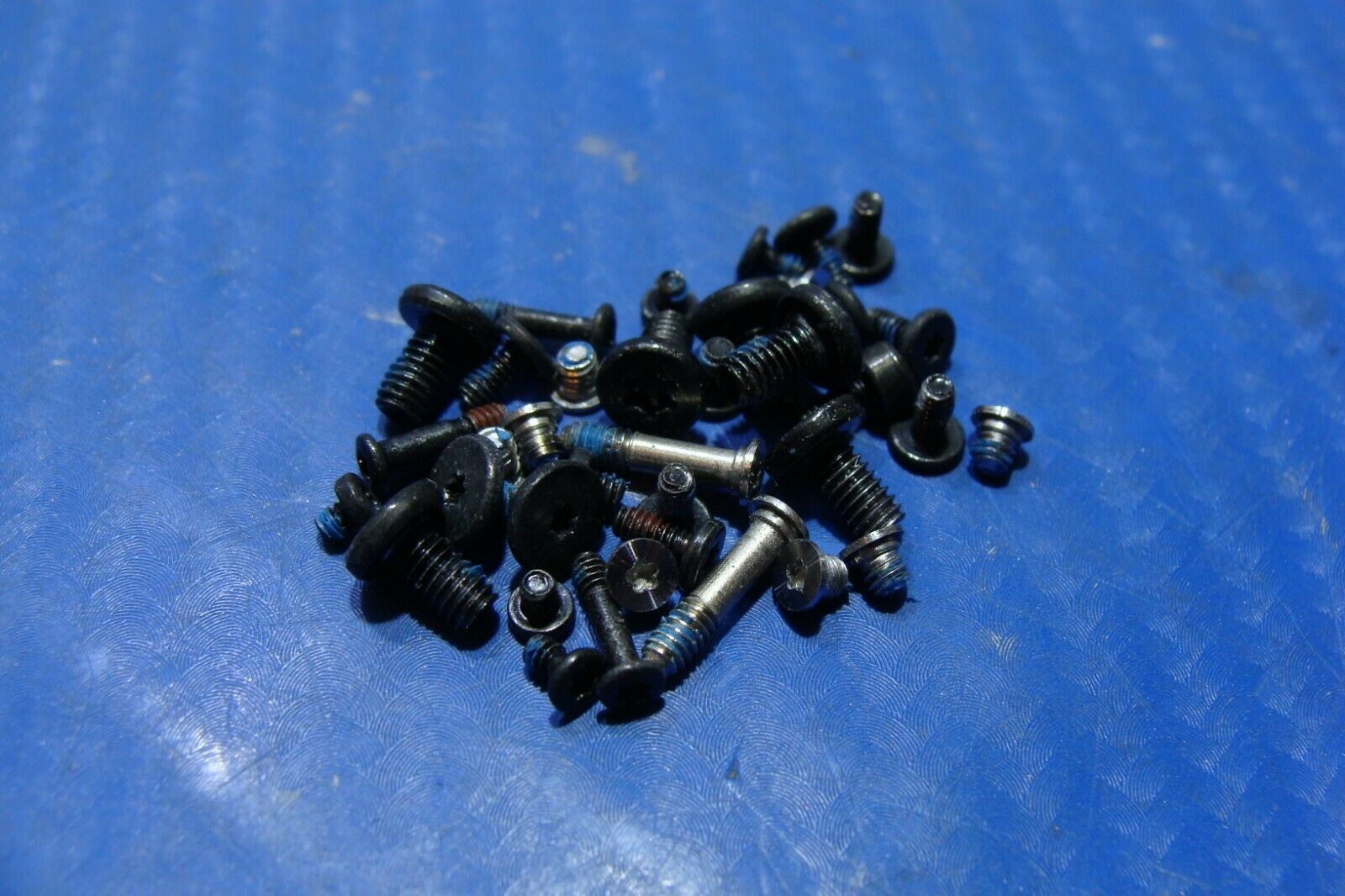 MacBook Air 13" A1466 Mid 2012 MD232LL/A Genuine Laptop Screw Set GS24217 GLP* - Laptop Parts - Buy Authentic Computer Parts - Top Seller Ebay