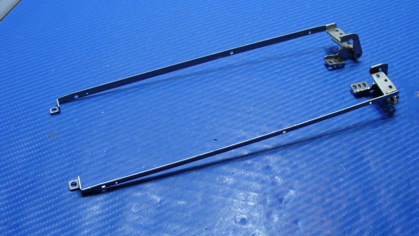 Toshiba Satellite C655D-S5533 15.6" Genuine Left Right Hinge Set 6055B0013201 Toshiba