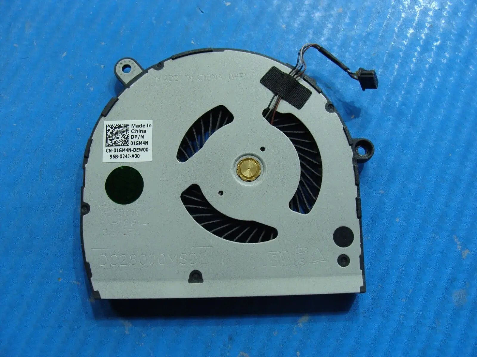 Dell Latitude 5500 15.6" CPU Cooling Fan 1GM4N DC28000MSDL