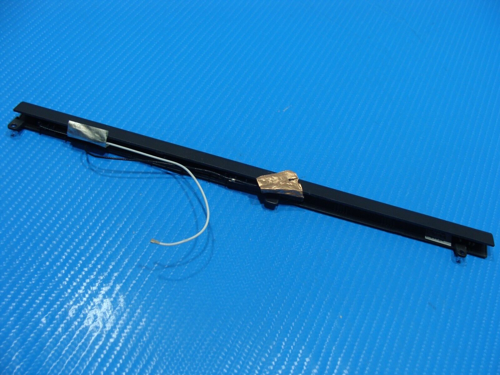 Toshiba Satelite Radius P55W-B 15.6" Hinge Cover w/WiFi Antenna 3UBLSFA0I00