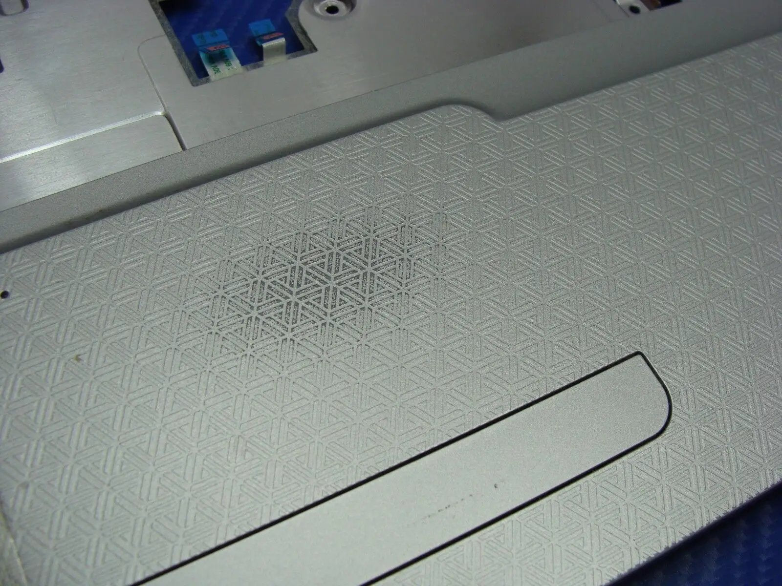 HP Pavilion 17.3" G72-250US Genuine Laptop Palmrest w/TouchPad Silver 32AX9TP303