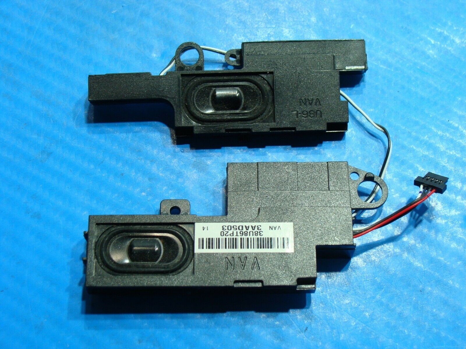 HP Notebook 15-f215dx 15.6" Genuine Left & Right Speaker Set Speakers 38U86TP20 