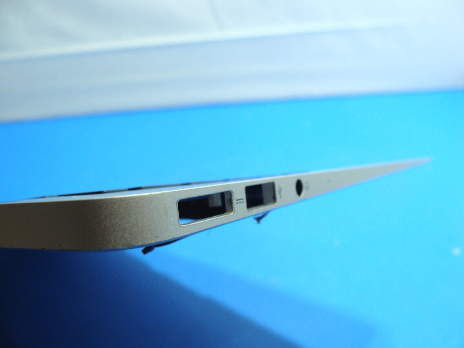MacBook Air A1466 13" 2014 MD760LL/B Top Case Palmrest w/Keyboard 661-7480