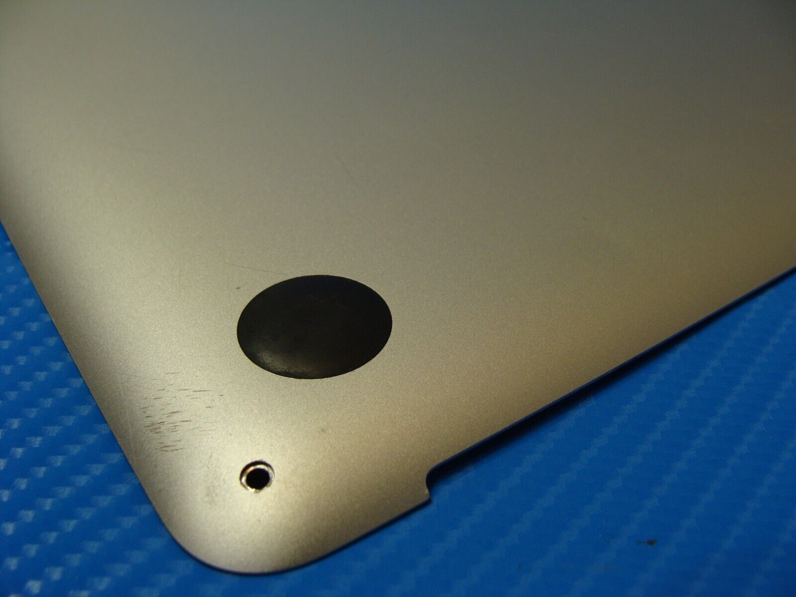MacBook Pro 15" A1398 Mid 2015 MJLT2LL/A OEM Laptop Bottom Case Silver 923-00544