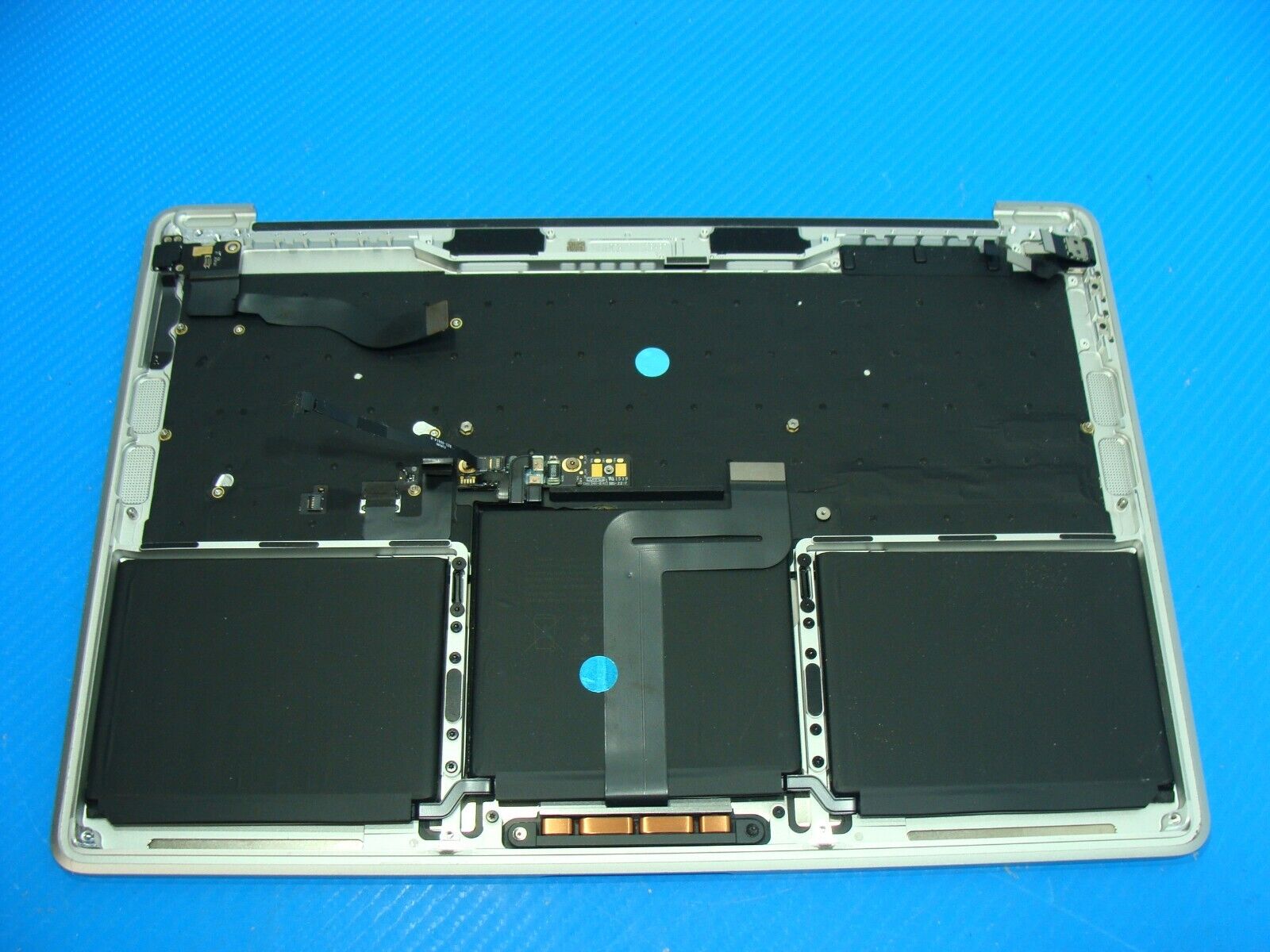 MacBook Pro A2159 13" 2019 MUHN2LL/A Top Case w/ Battery Silver