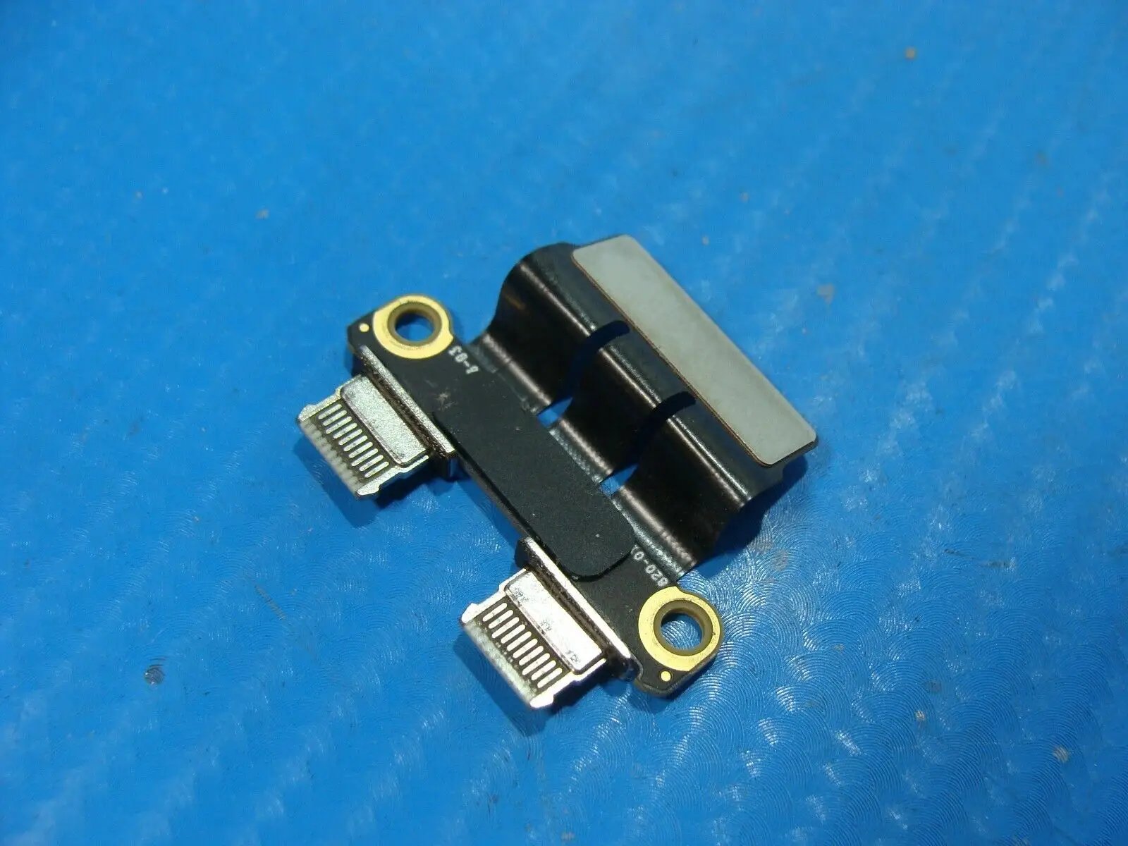 MacBook Pro 15" A1990 Mid 2019 MV902LL MV912LL Thunderbolt I/O Board 923-02497