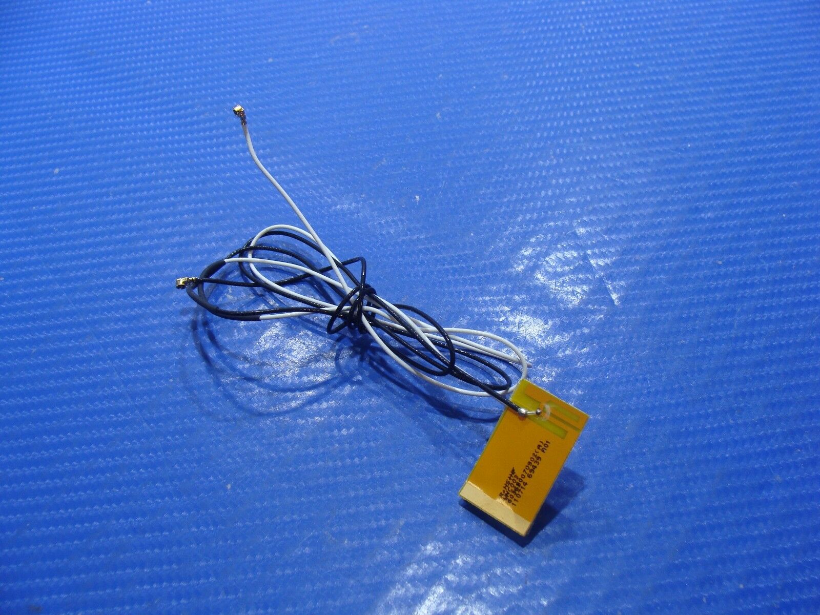 Toshiba Satellite C655-S5229 15.6" Genuine Wireless Antenna Kit 6036B0070902 Toshiba